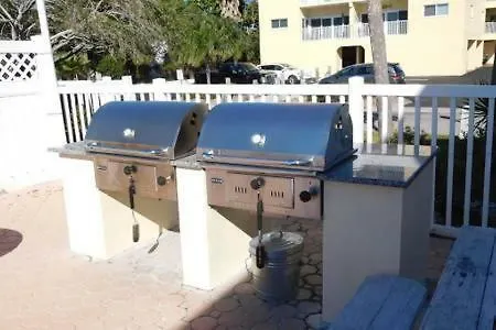 Townhouse At San Remo *