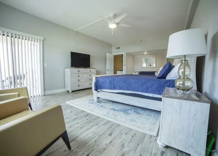Townhouse At San Remo