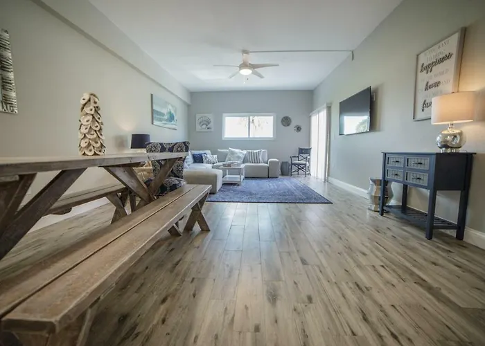 Townhouse At San Remo