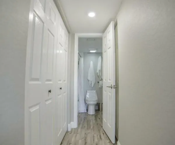 Townhouse At San Remo * Clearwater Beach